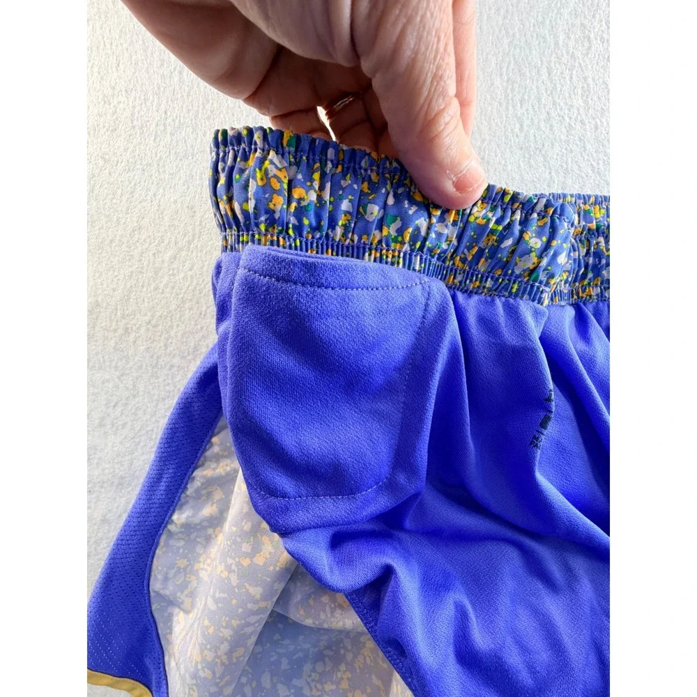Nike Dri-FIT Tempo Running Shorts Purple Yellow Splatter Print Womens Small